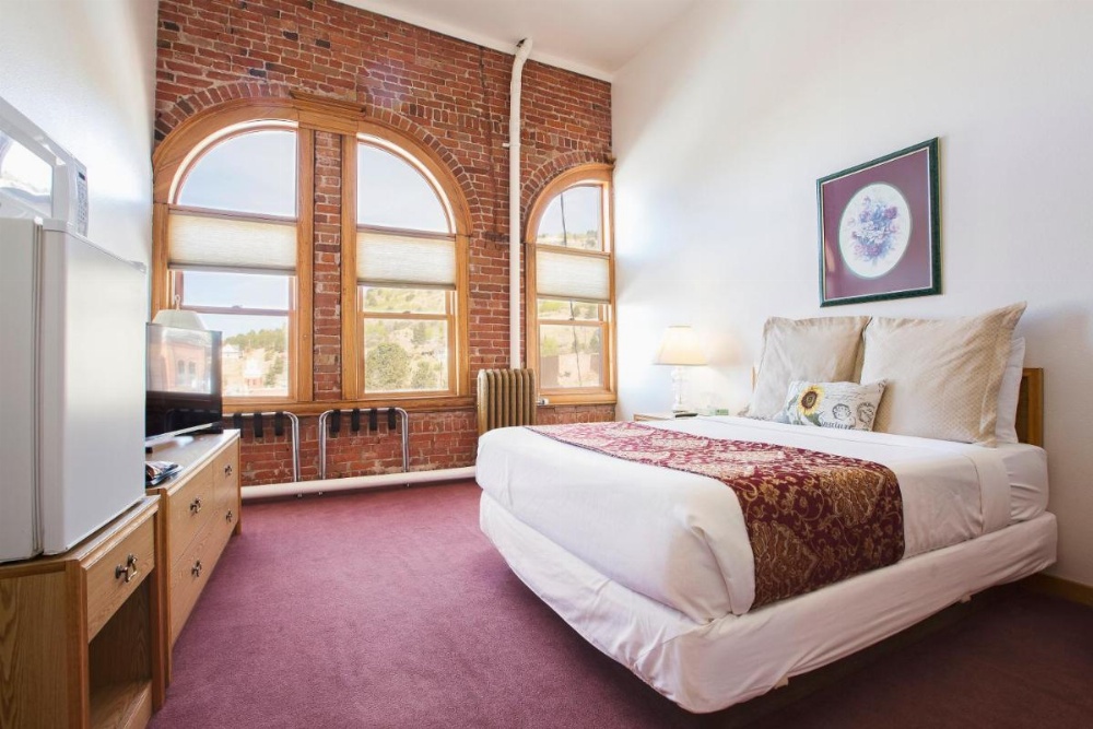 Room image 4