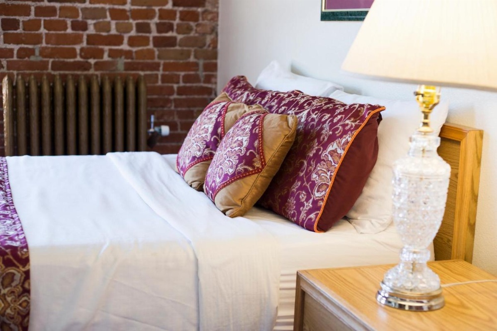 Room image 4